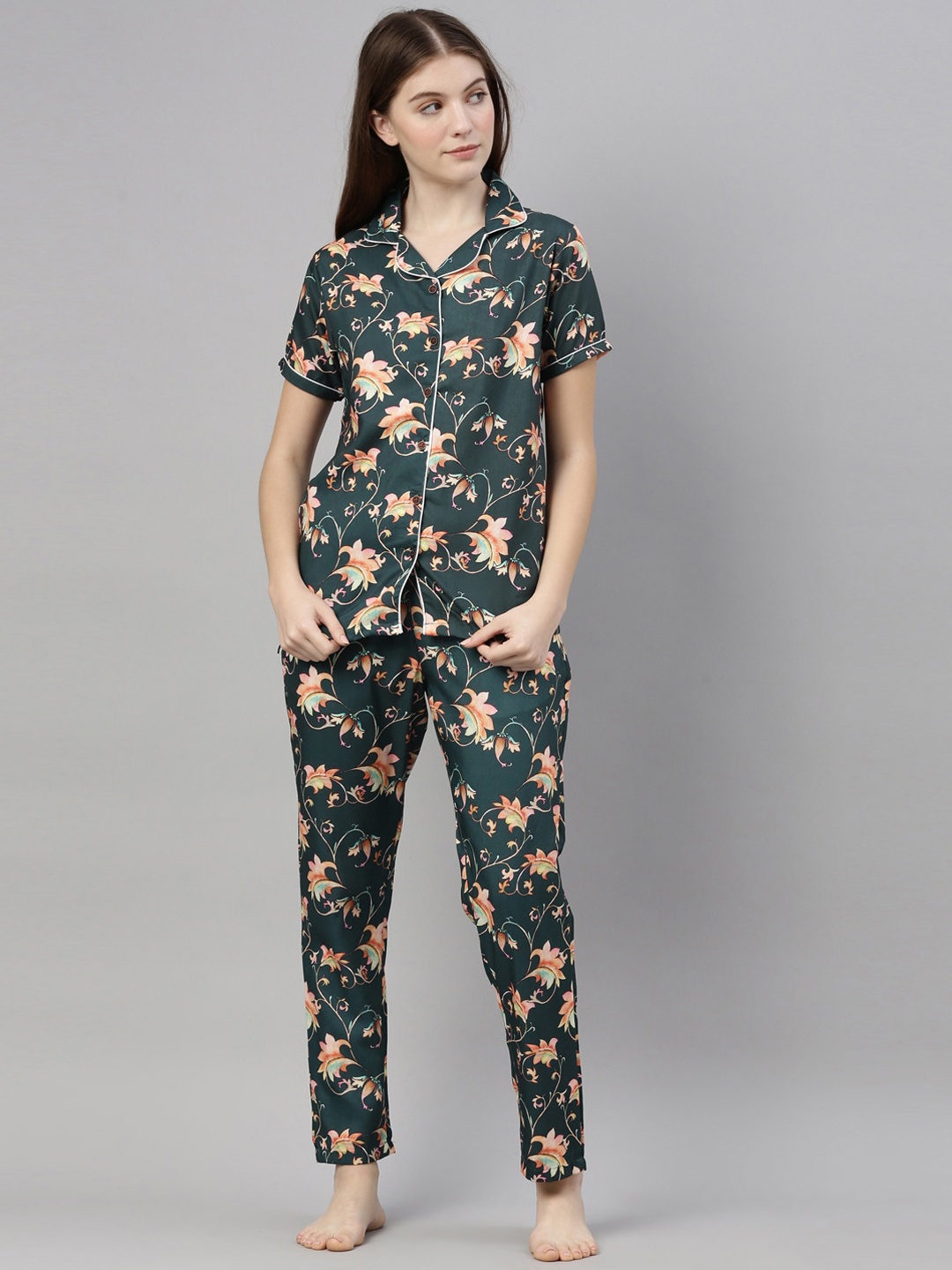 

Bushirt Women Green & Orange Printed Night suit