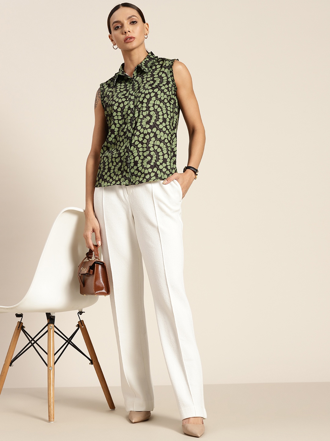 

her by invictus Women Green Floral Printed Casual Shirt