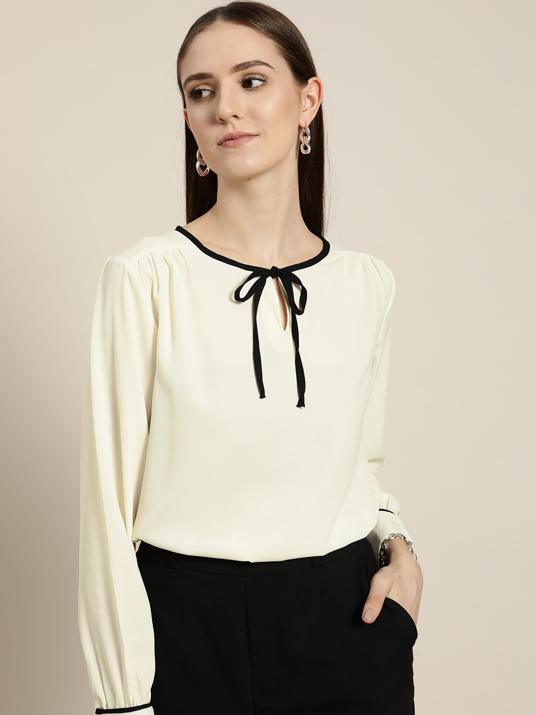 

her by invictus Off White Tie-Up Neck Top