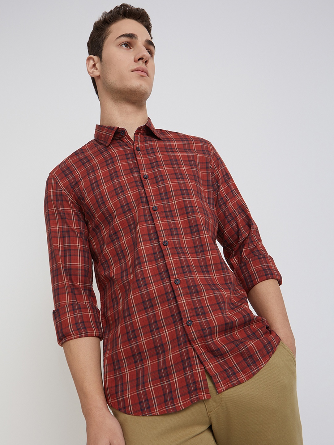 

Parx Men Red Slim Fit Tartan Checks Opaque Checked Cotton Casual Shirt