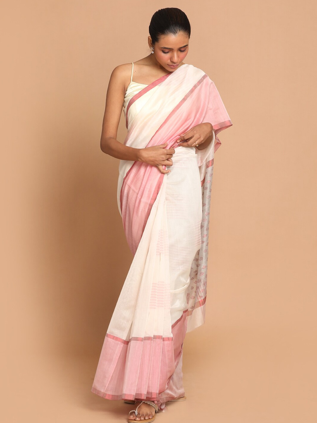

Indethnic Cream-Coloured & Pink Woven Design Zari Silk Cotton Chanderi Saree