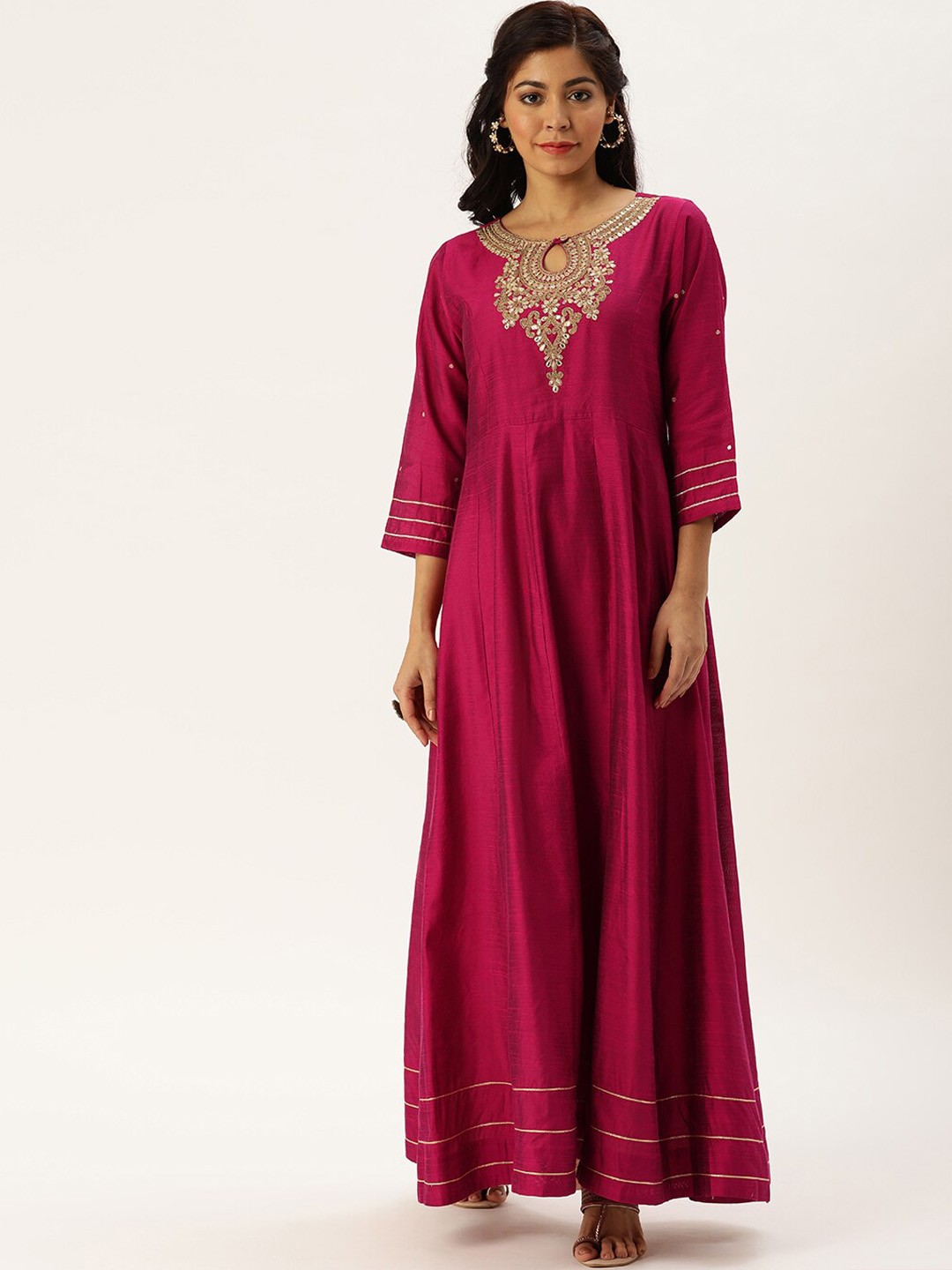 

Varanga Women Magenta & Gold-Toned Embellished Anarkali Kurta