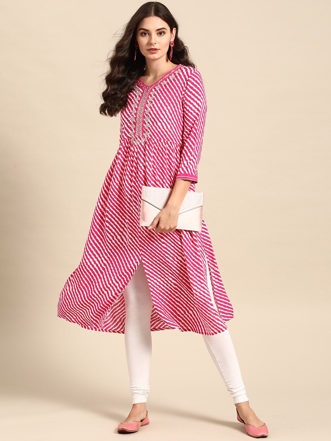 

Varanga Women Pink & White Leheriya Printed Kurta