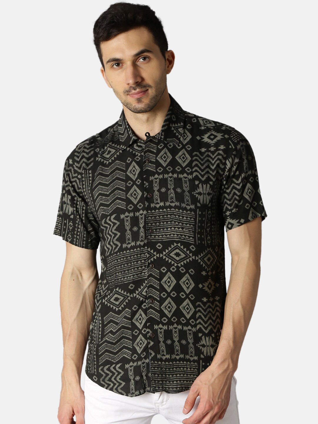 

Bene Kleed Men Black Slim Fit Opaque Printed Casual Shirt