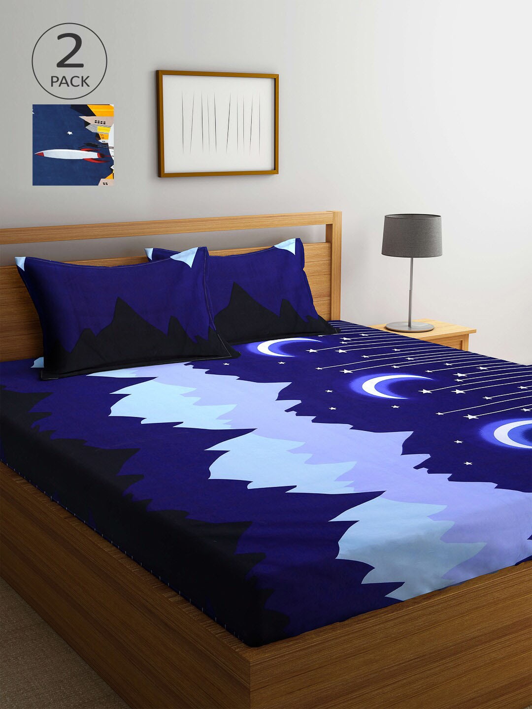 

Arrabi Blue & Navy Blue Graphic 210 TC 2 King Bedsheet with 4 Pillow Covers