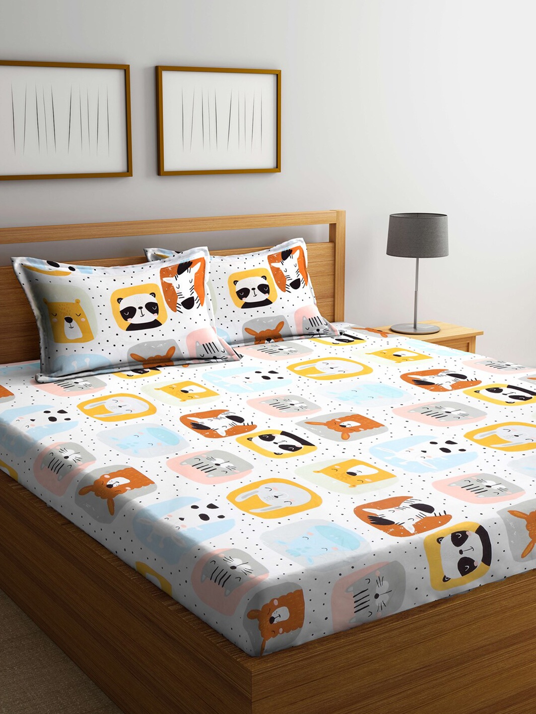 

KLOTTHE White & Orange Cartoon Characters 210 TC King Bedsheet with 2 Pillow Covers