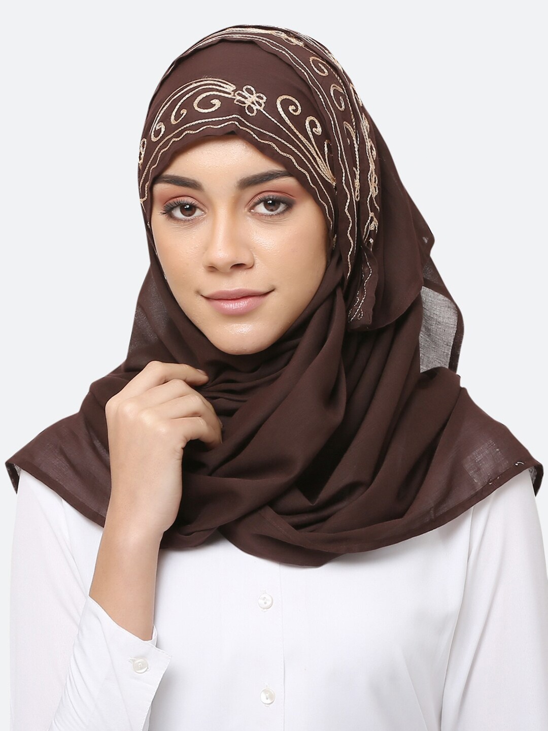 

MOMIN LIBAS Women Brown & Beige Solid Scarf