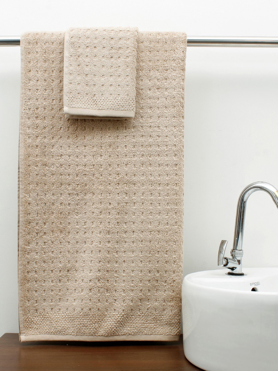 

AVI Living Set Of 6 Pure Cotton 550 GSM Towel Set, Beige
