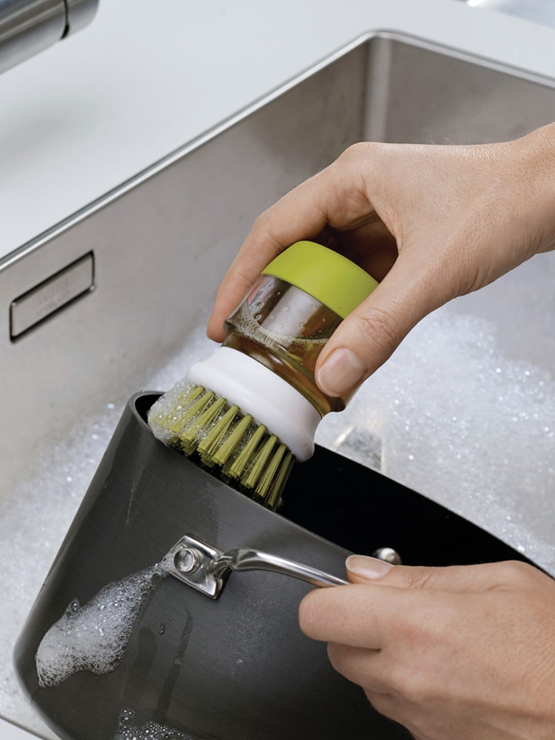 

Joseph Joseph Green Palm Scrub Washing-up Brush