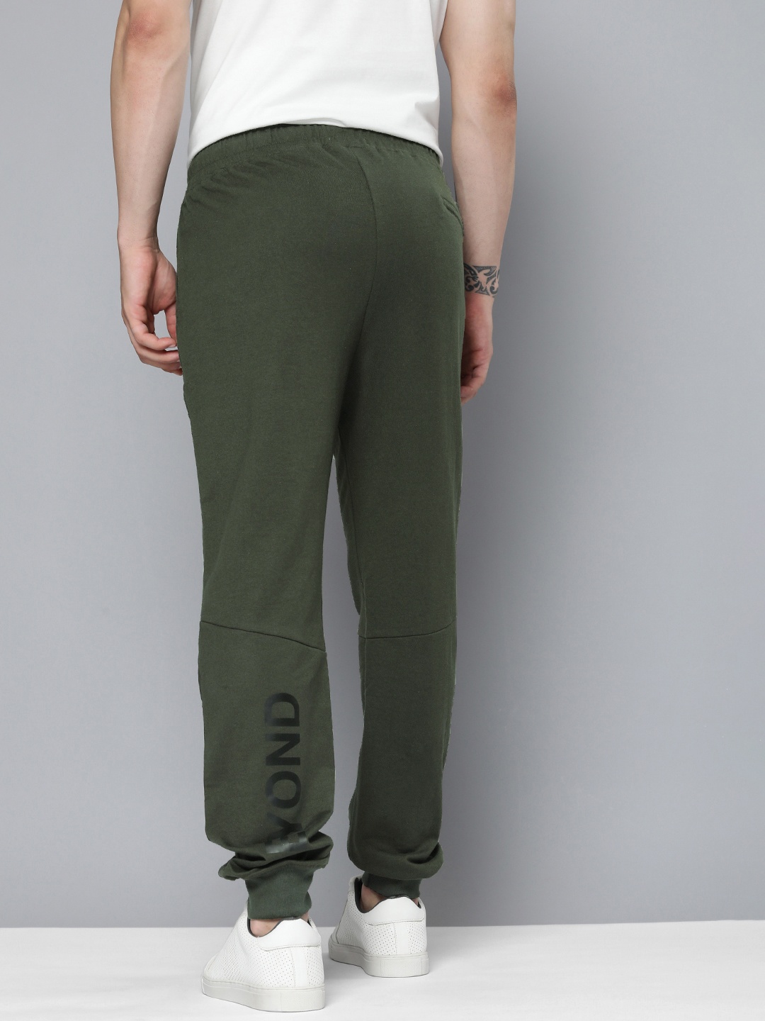 

ether Men Mid-Rise Joggers With Drawcords Closure, Olive