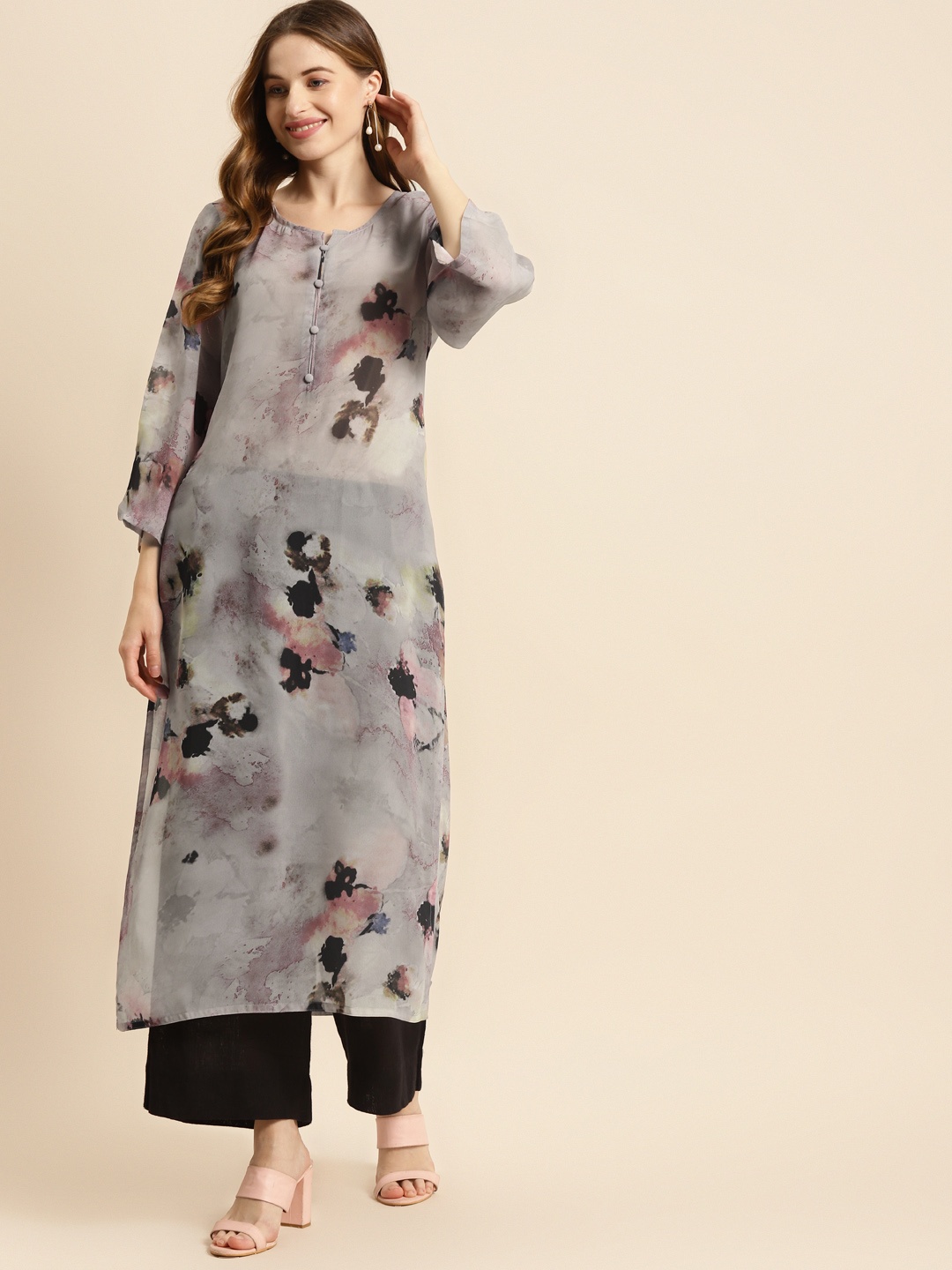 Prakrti Women Grey & Black Abstract Print Georgette Kurta