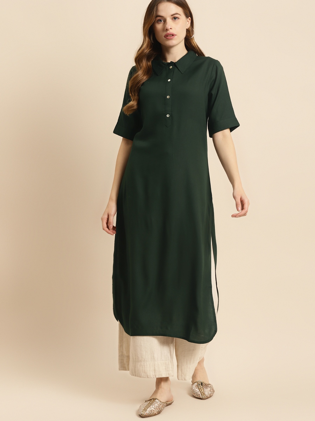 

Prakrti Women Green Solid Shirt Collar Kurta