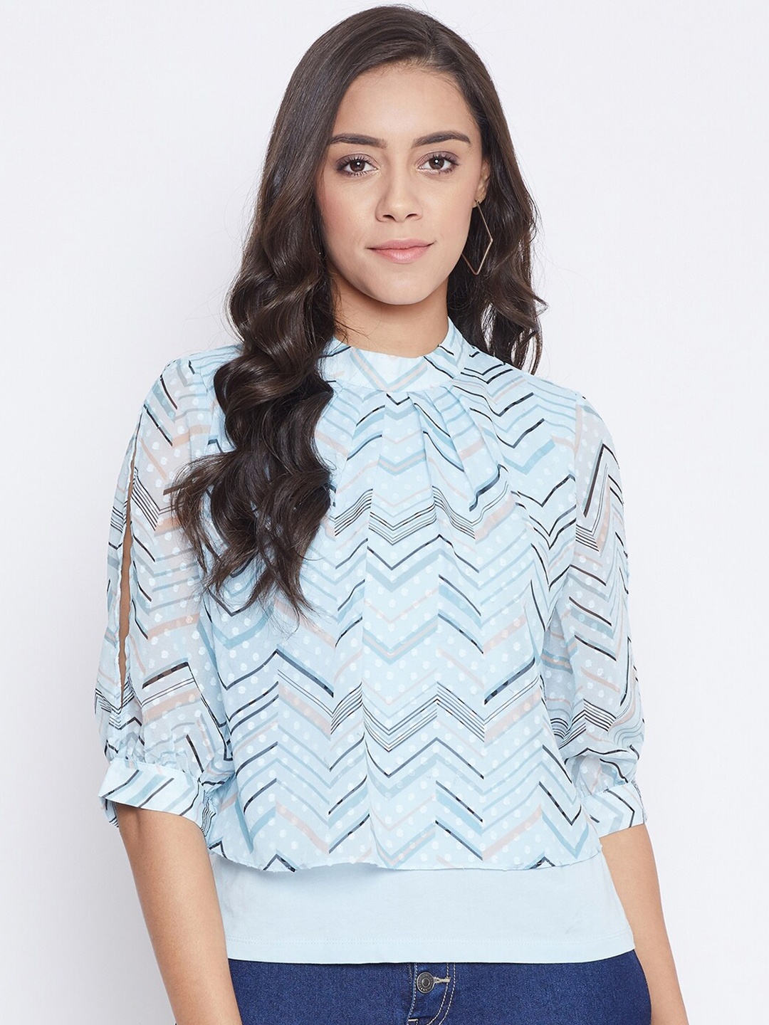 

Madame Blue Geometric Layered Regular Top