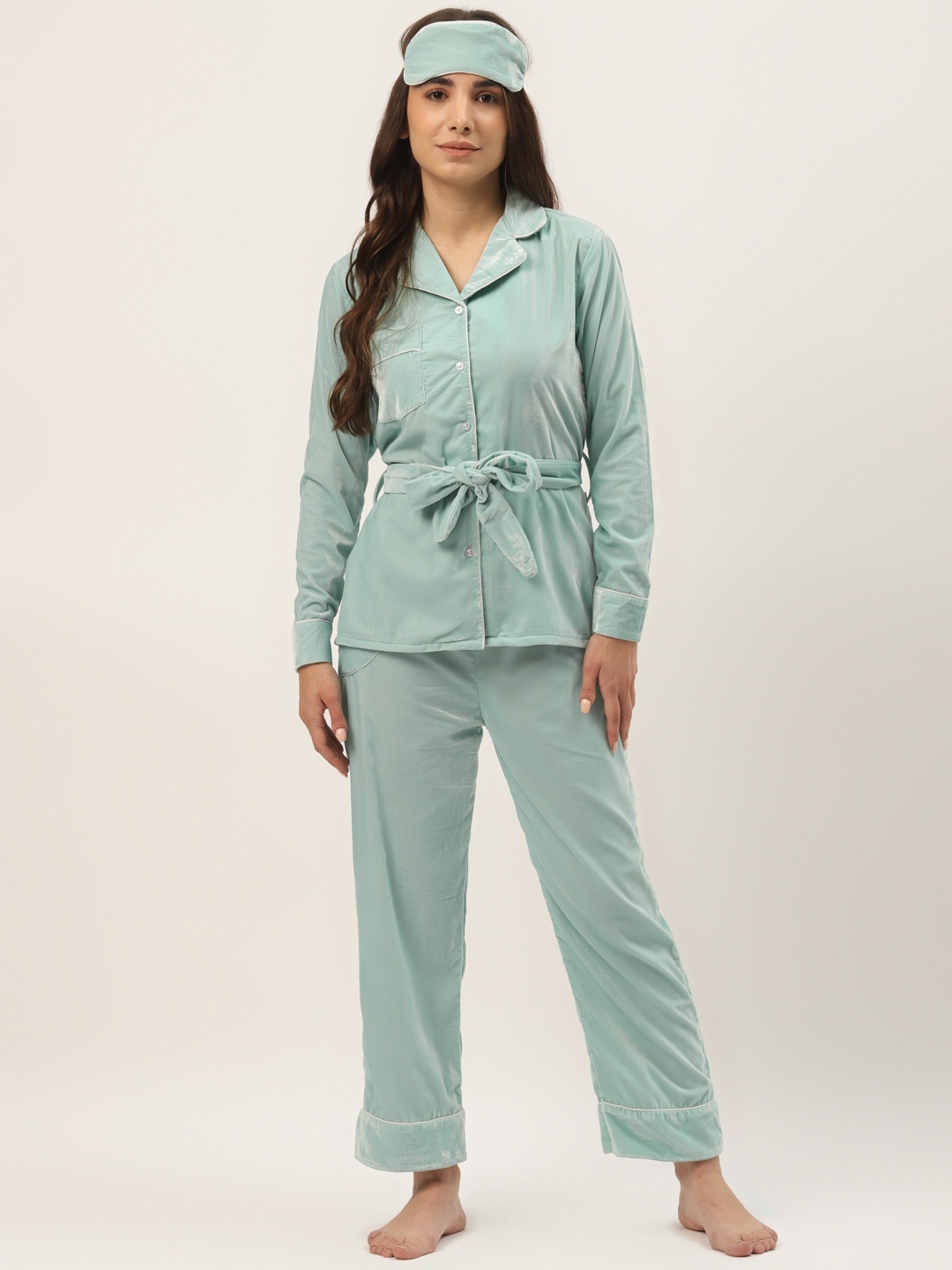 

Rapra The Label Women Green Solid Velvet Belted Pyjama Set