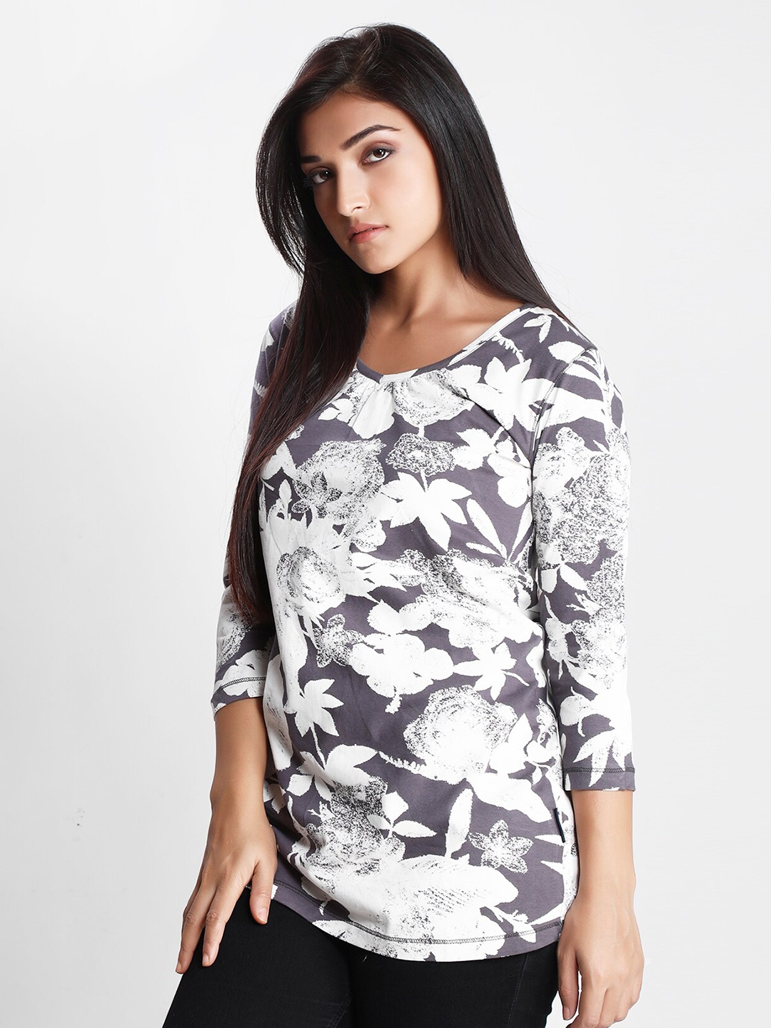 

Dream of Glory Inc Charcoal & White Regular Top