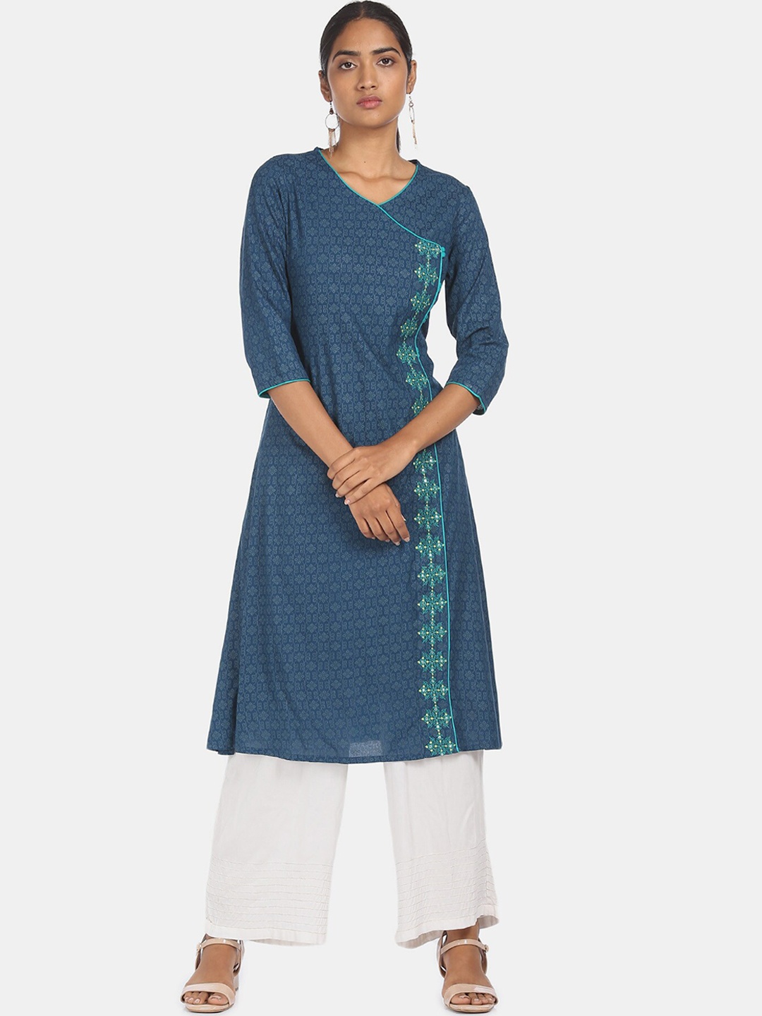 

Karigari Women Blue Thread Work Kurta