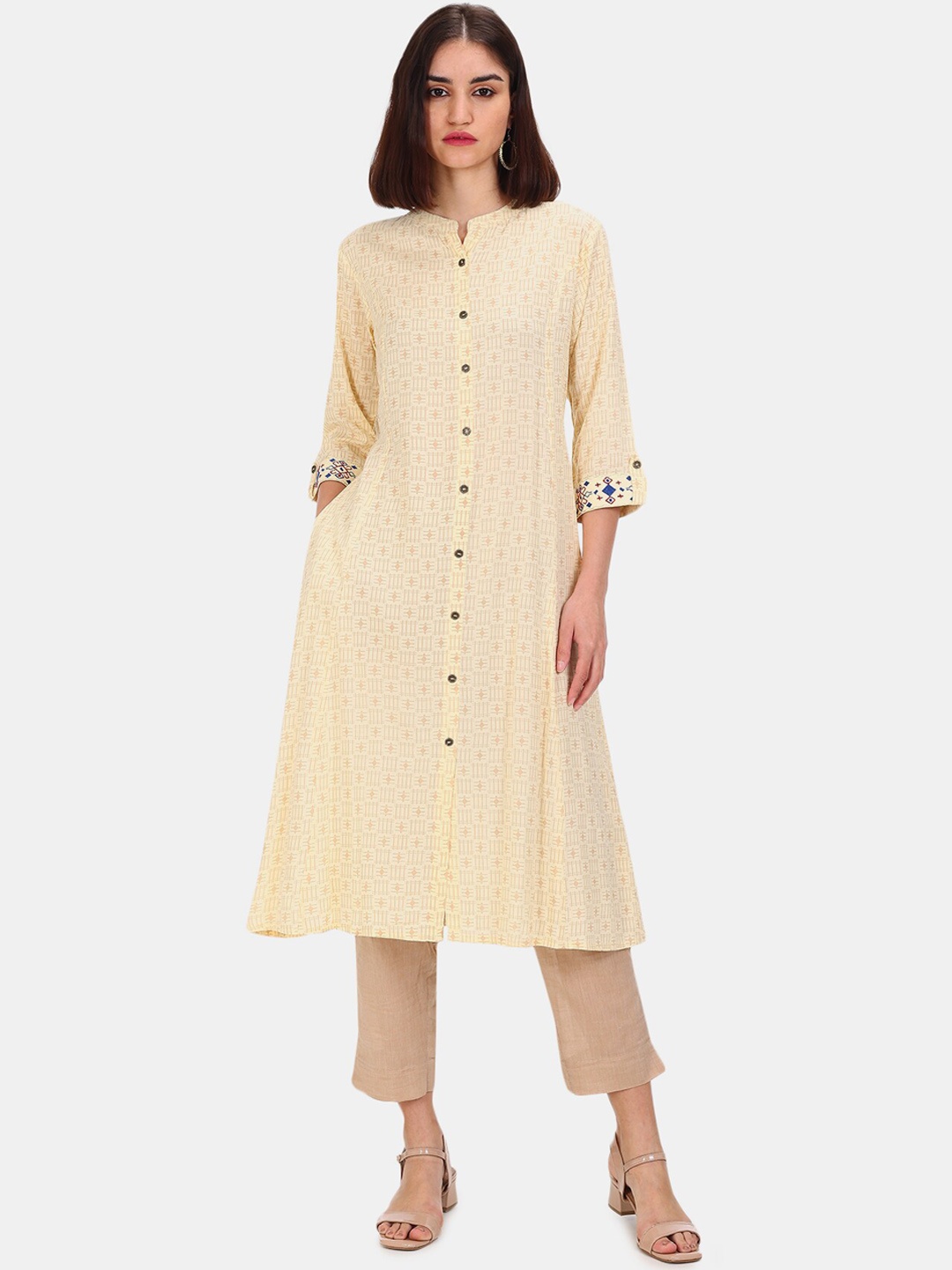 

Karigari Women Cream-Coloured Geometric Printed Kurta