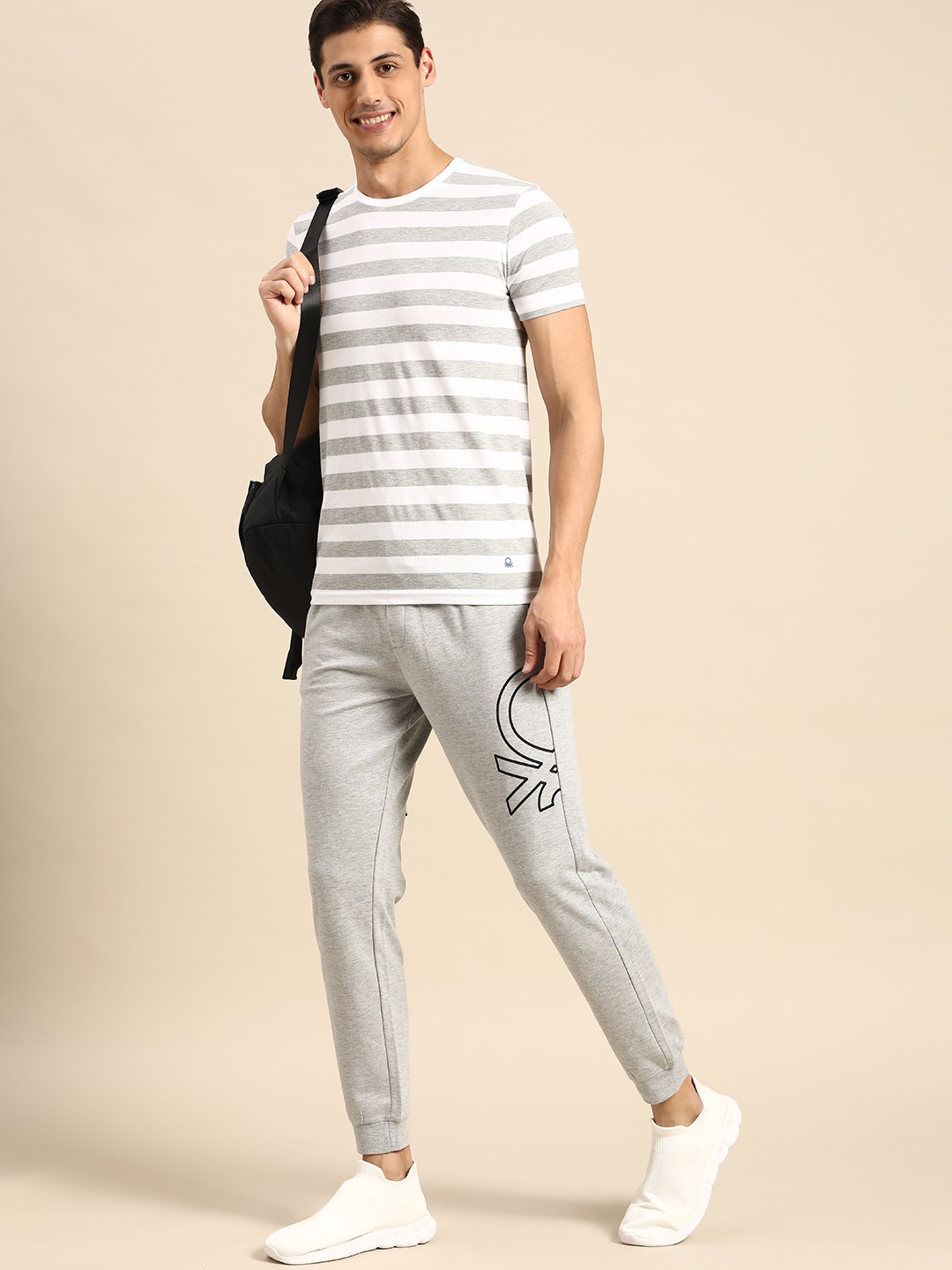 

United Colors of Benetton Men Grey Melange & Black Brand Logo Print Joggers