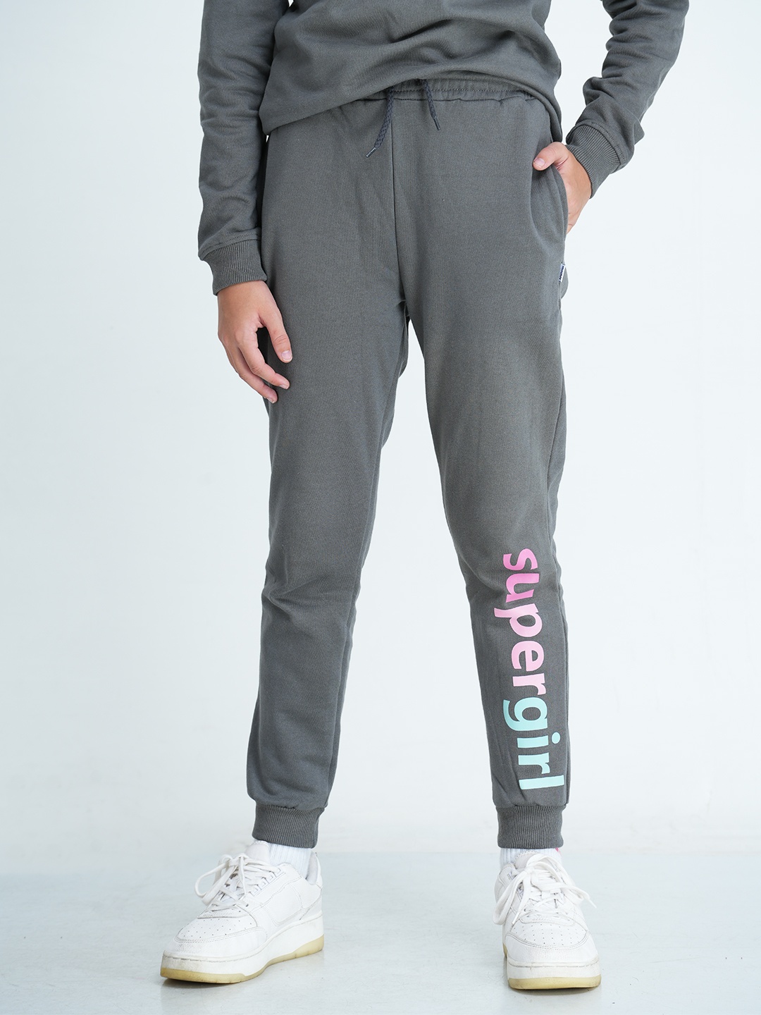 

mackly Girls Grey Solid Joggers