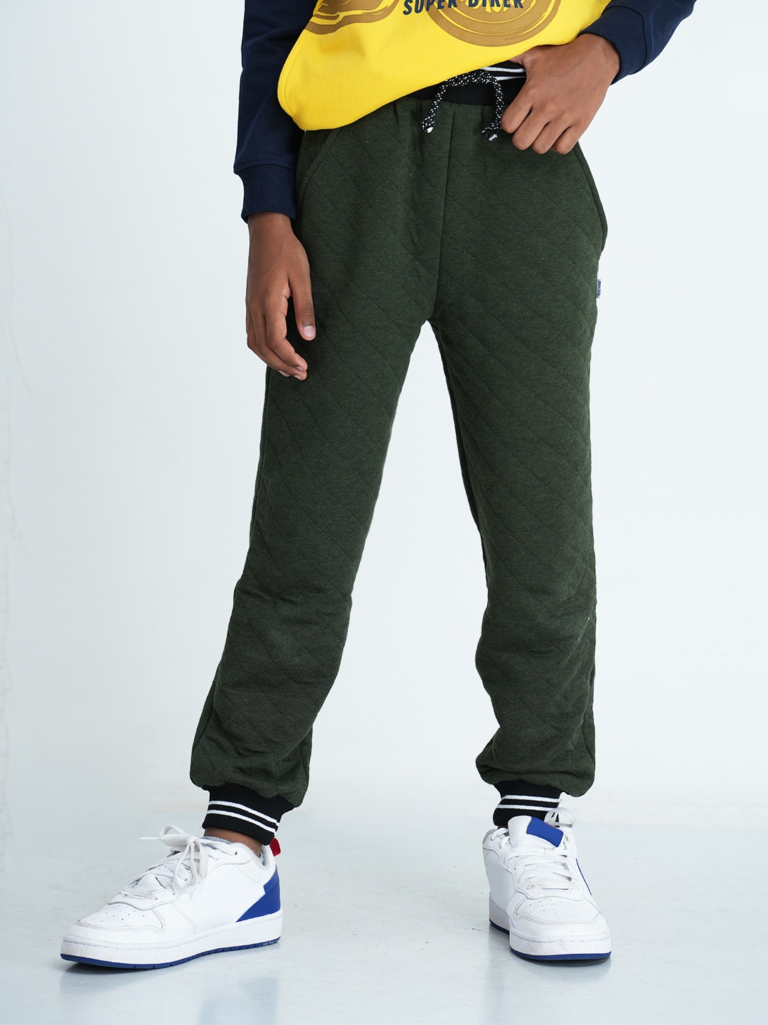

mackly Boys Olive-Green Solid Joggers