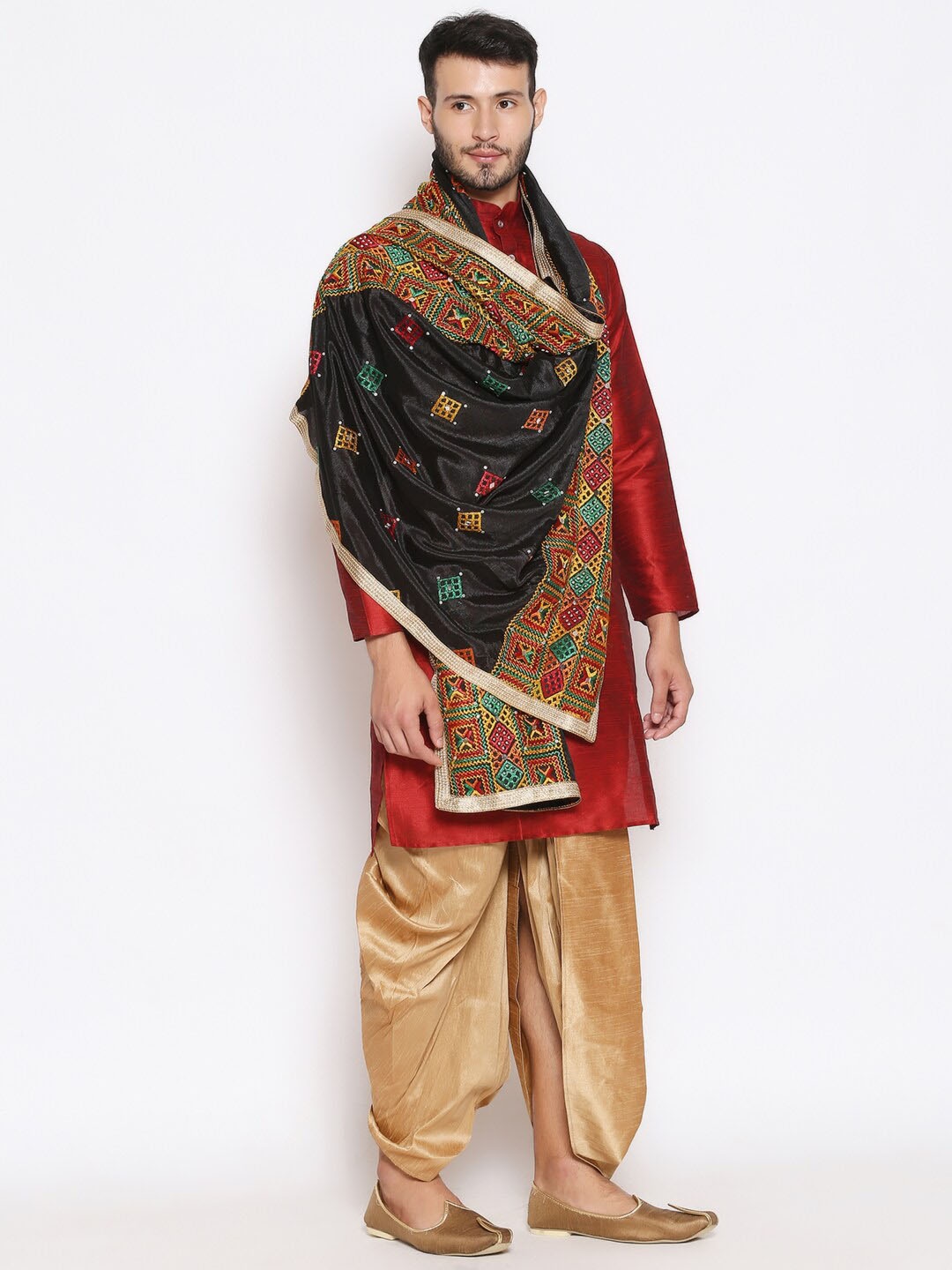 

Dupatta Bazaar Men Black & Gold-Coloured Ethnic Motifs Embroidered Dupatta with Phulkari