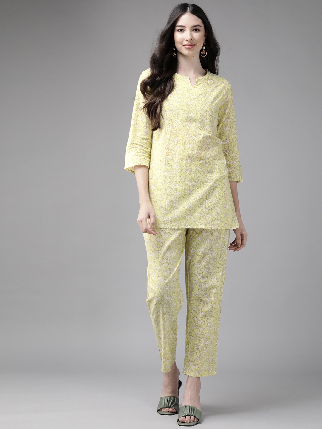 

Indo Era Women Green Floral Printed Kurta with Trousers