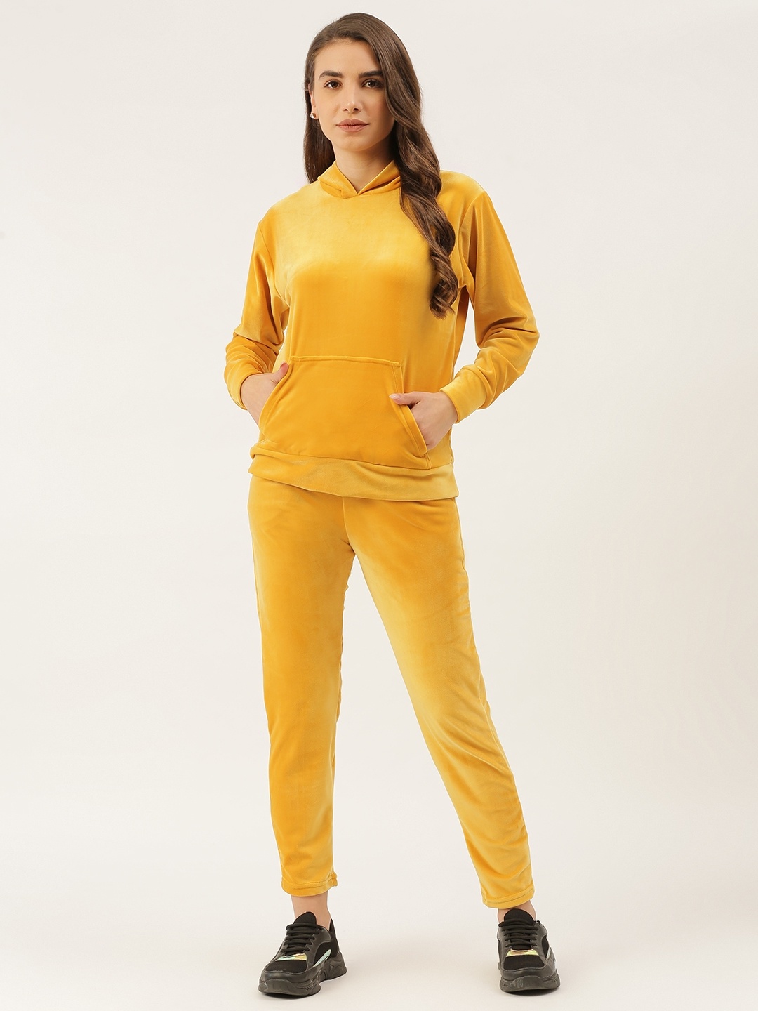 

BROOWL Women Mustard Yellow Solid Velvet Finish Hooded Co-ords