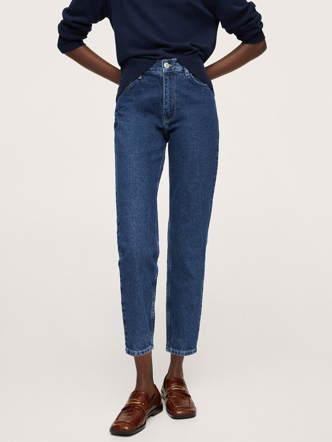 

MANGO Women Blue Pure Cotton Mom Fit High-Rise Non Stretchable Cropped Jeans