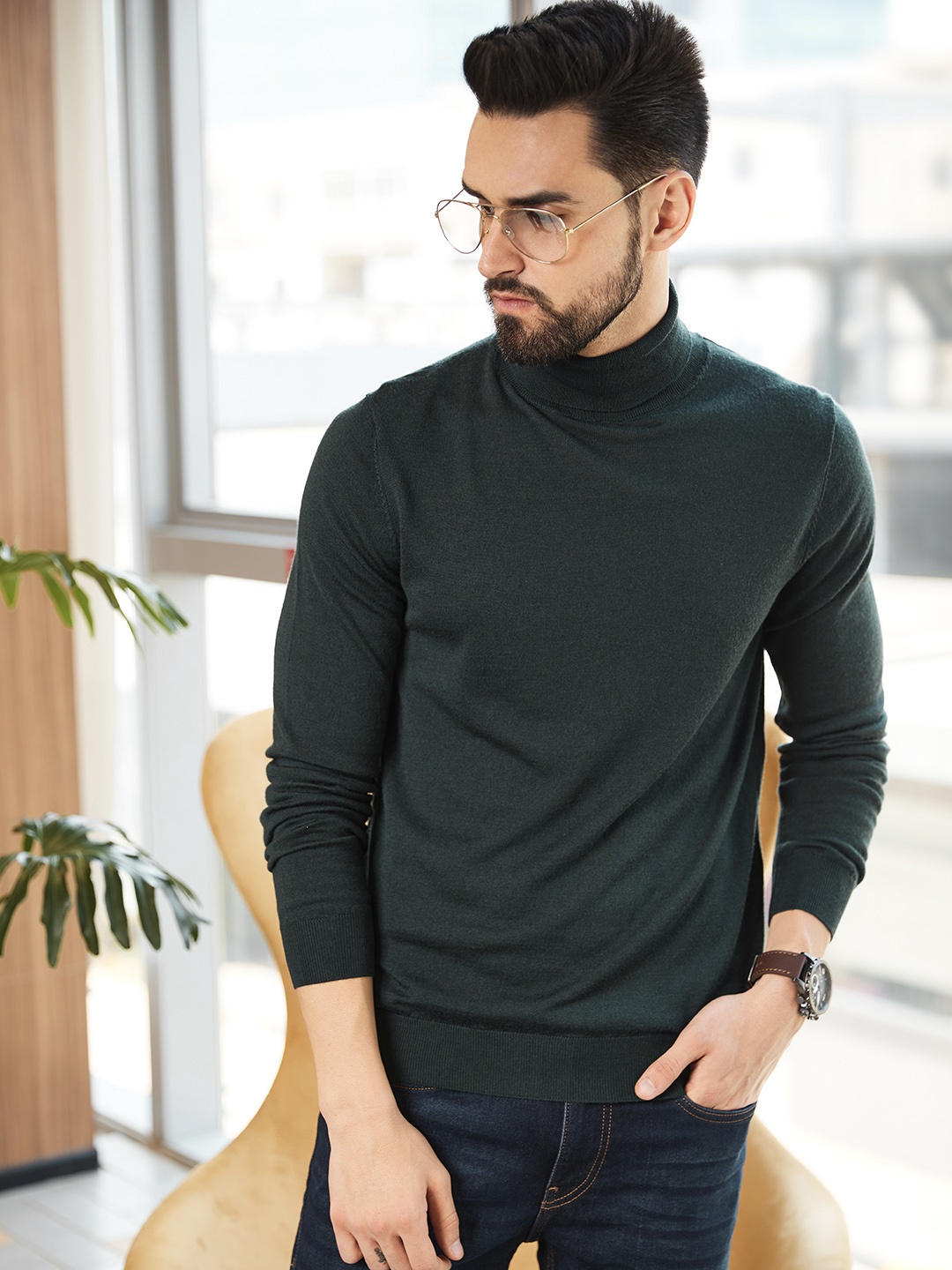 

MANGO MAN Green Solid Pullover