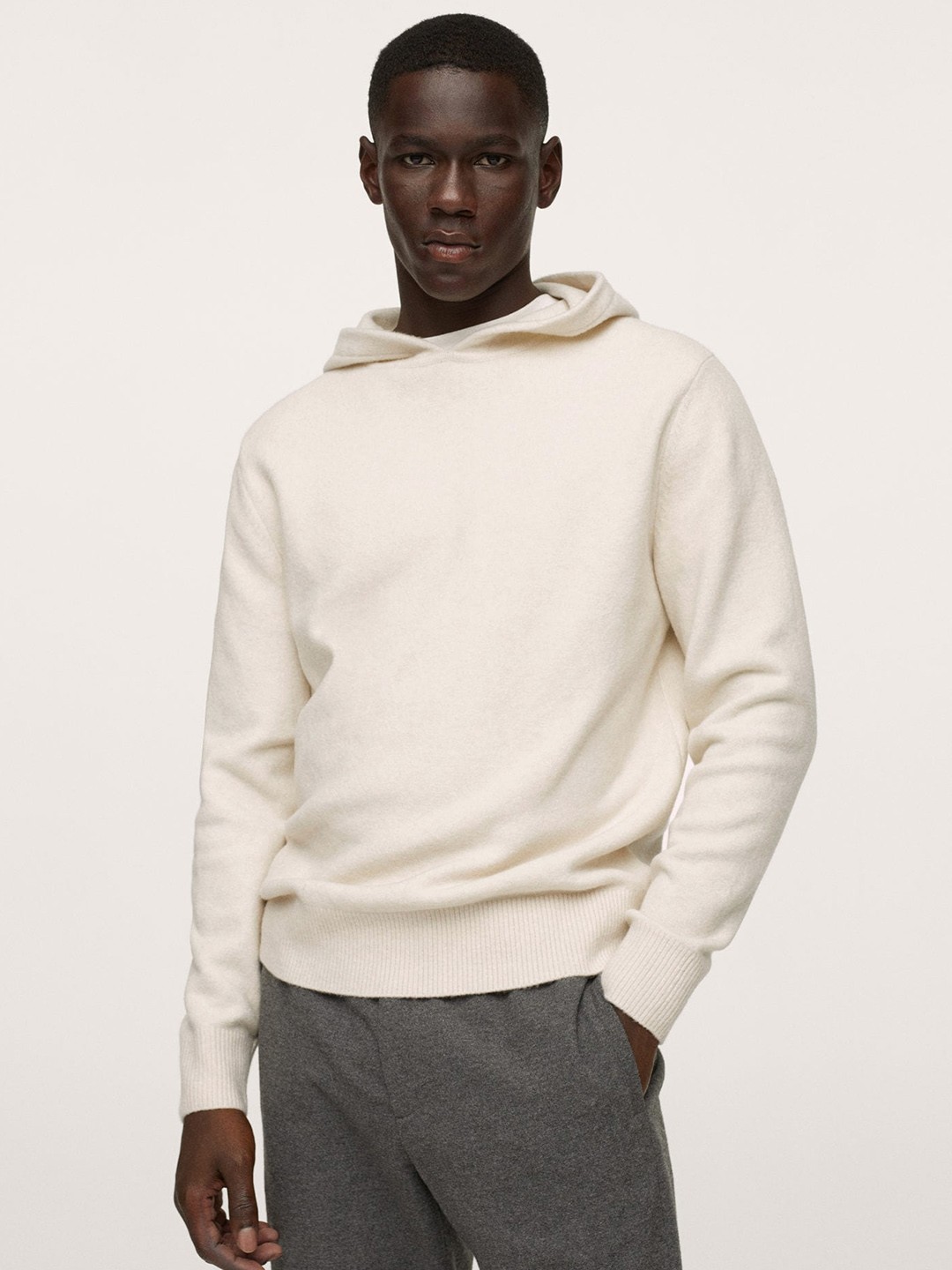 

MANGO MAN Men Off White Solid Hooded Pullover Sweatshirt