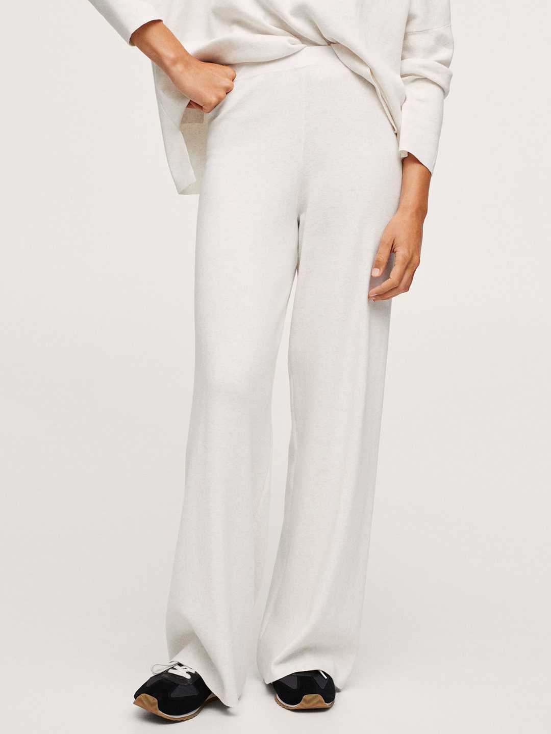 

MANGO Women Off White Solid Cotton Parallel Trousers