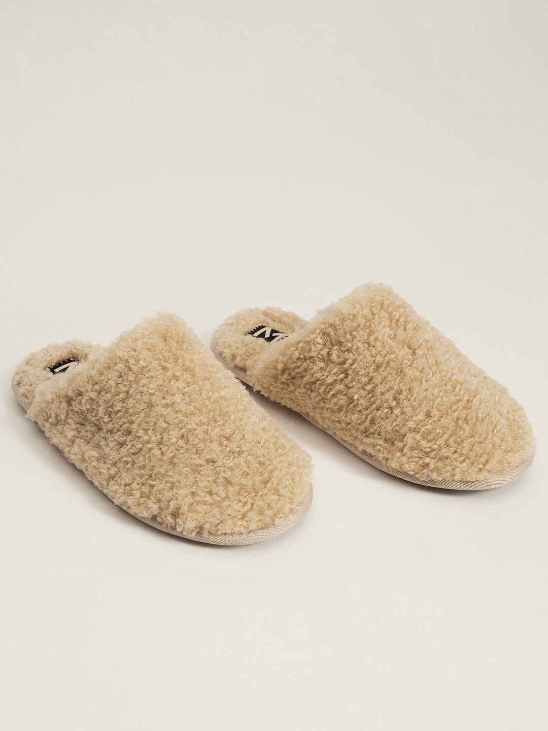 

MANGO Women Beige Faux Fur Room Slippers