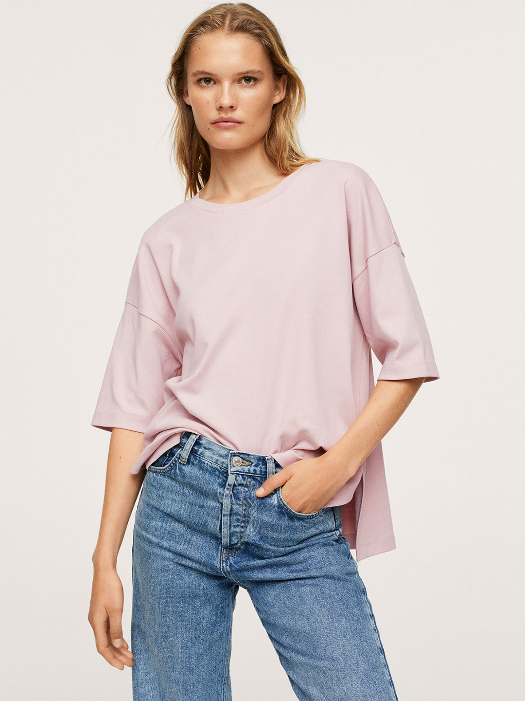 

MANGO Women Pink Solid Cotton Relaxed Fit Drop-Shoulder Sleeves Longline T-shirt