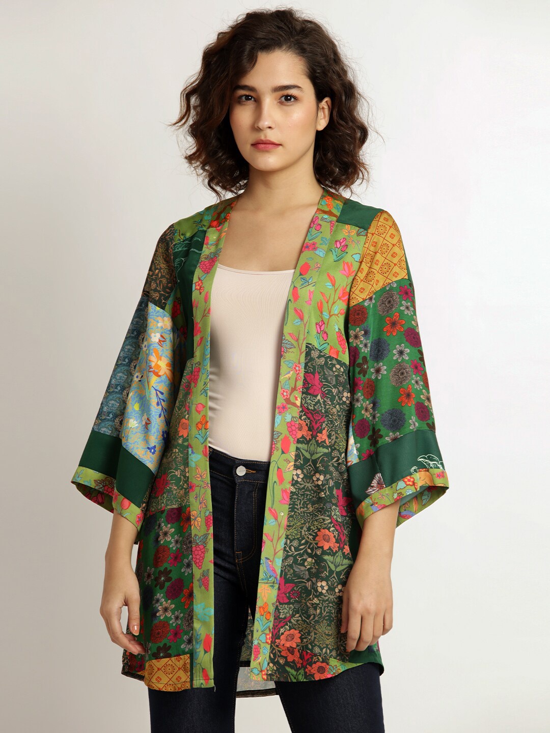 

SHAYE Women Green & Mustard Printed Longline Shrug