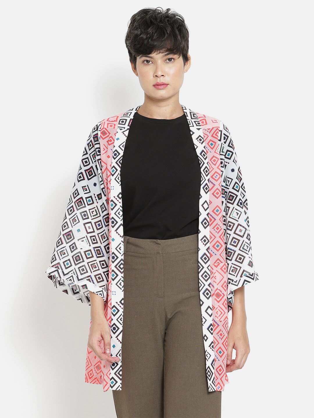 

SHAYE Women Black & White Venito Kimono Printed Longline Shrug