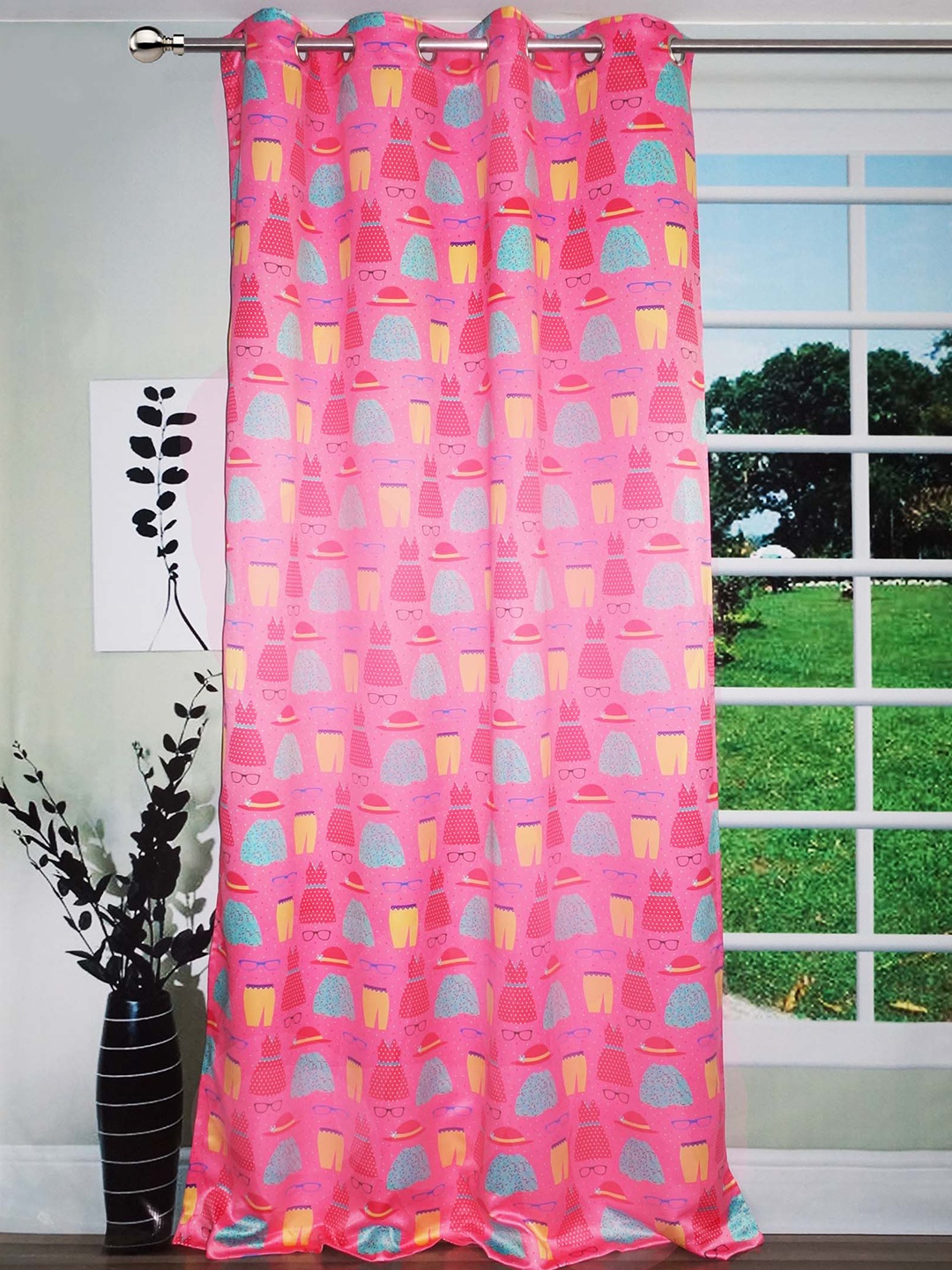 

Lushomes Pink & Blue Geometric Door Curtain