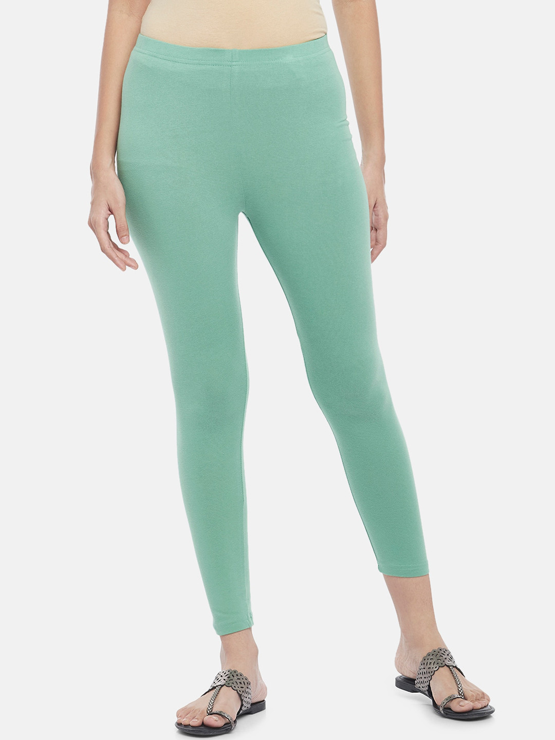

RANGMANCH BY PANTALOONS Women Green Solid Ankle-Length Leggings