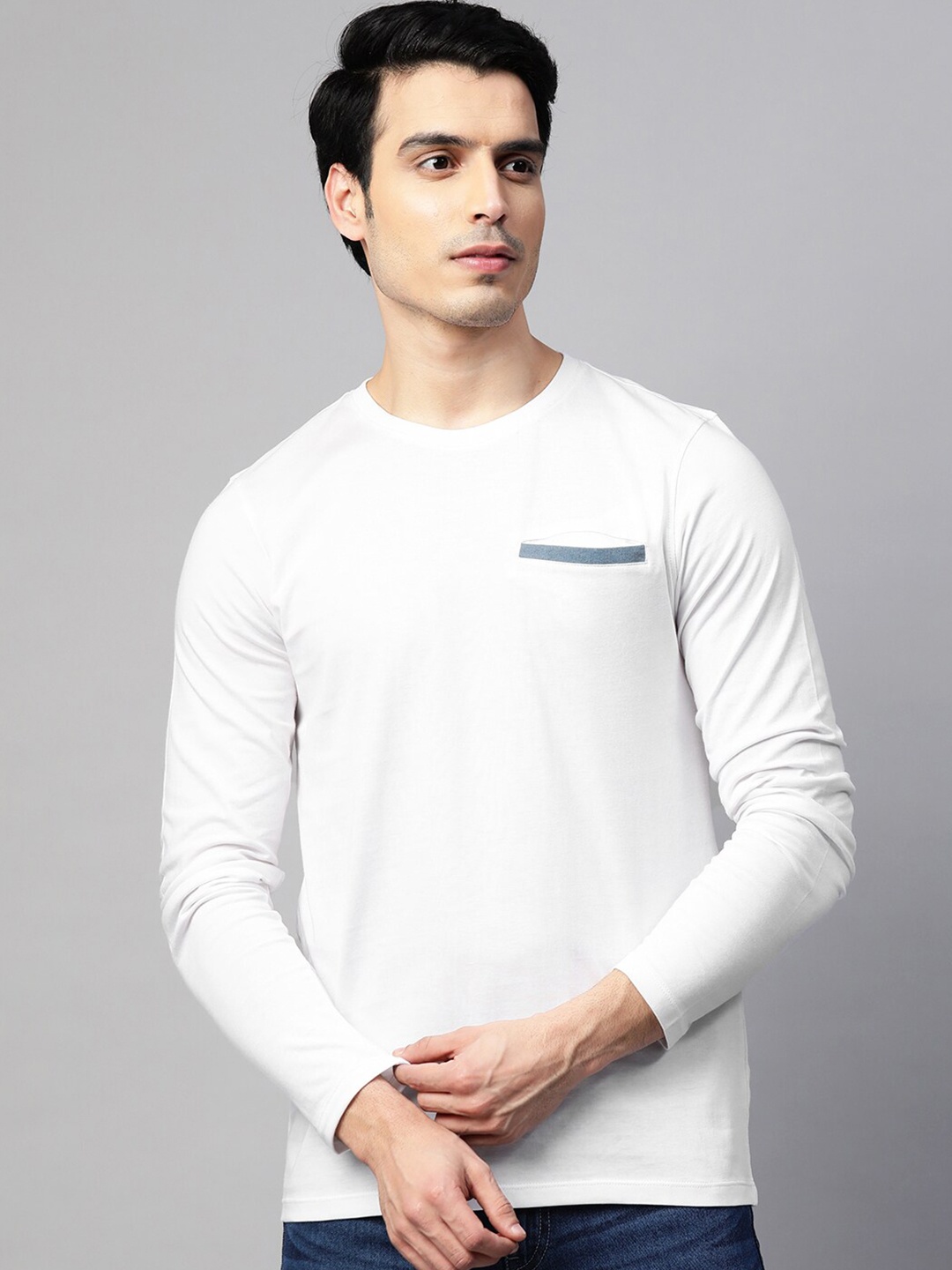 

MANQ Plus Men White Pockets T-shirt