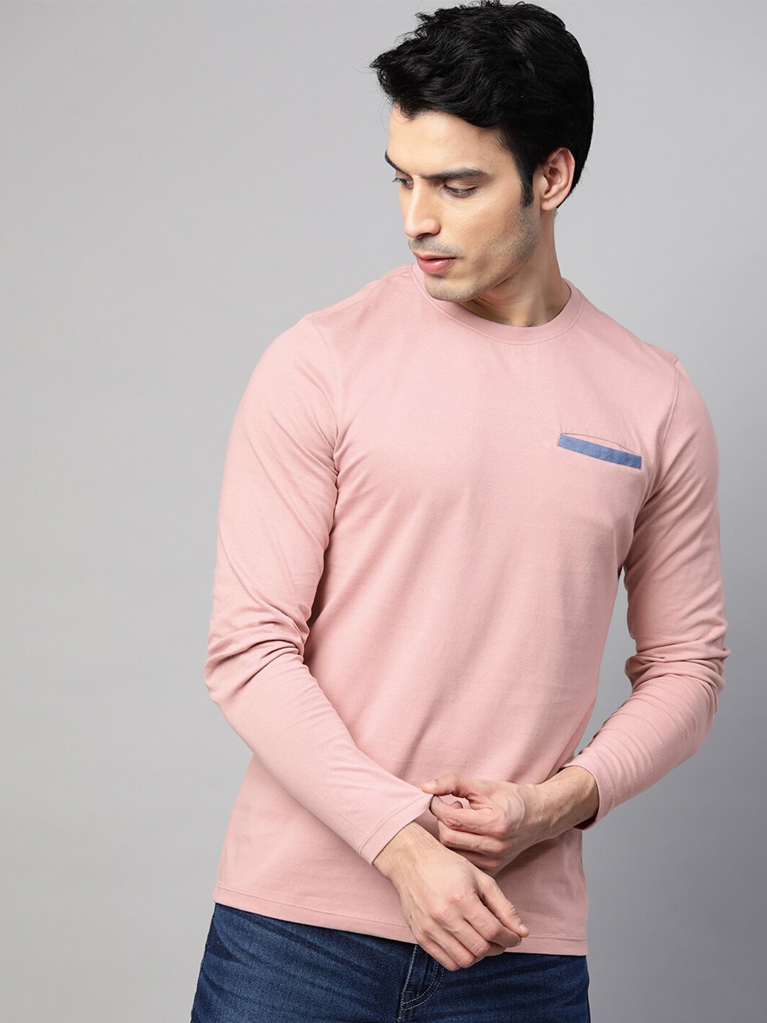 

MANQ Plus Men Pink Solid T-shirt