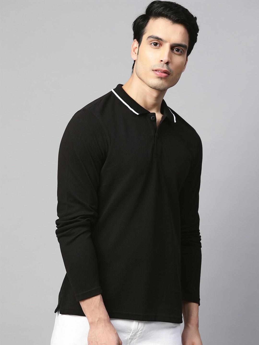 

MANQ Plus Men Black Polo Collar Pure Cotton T-shirt