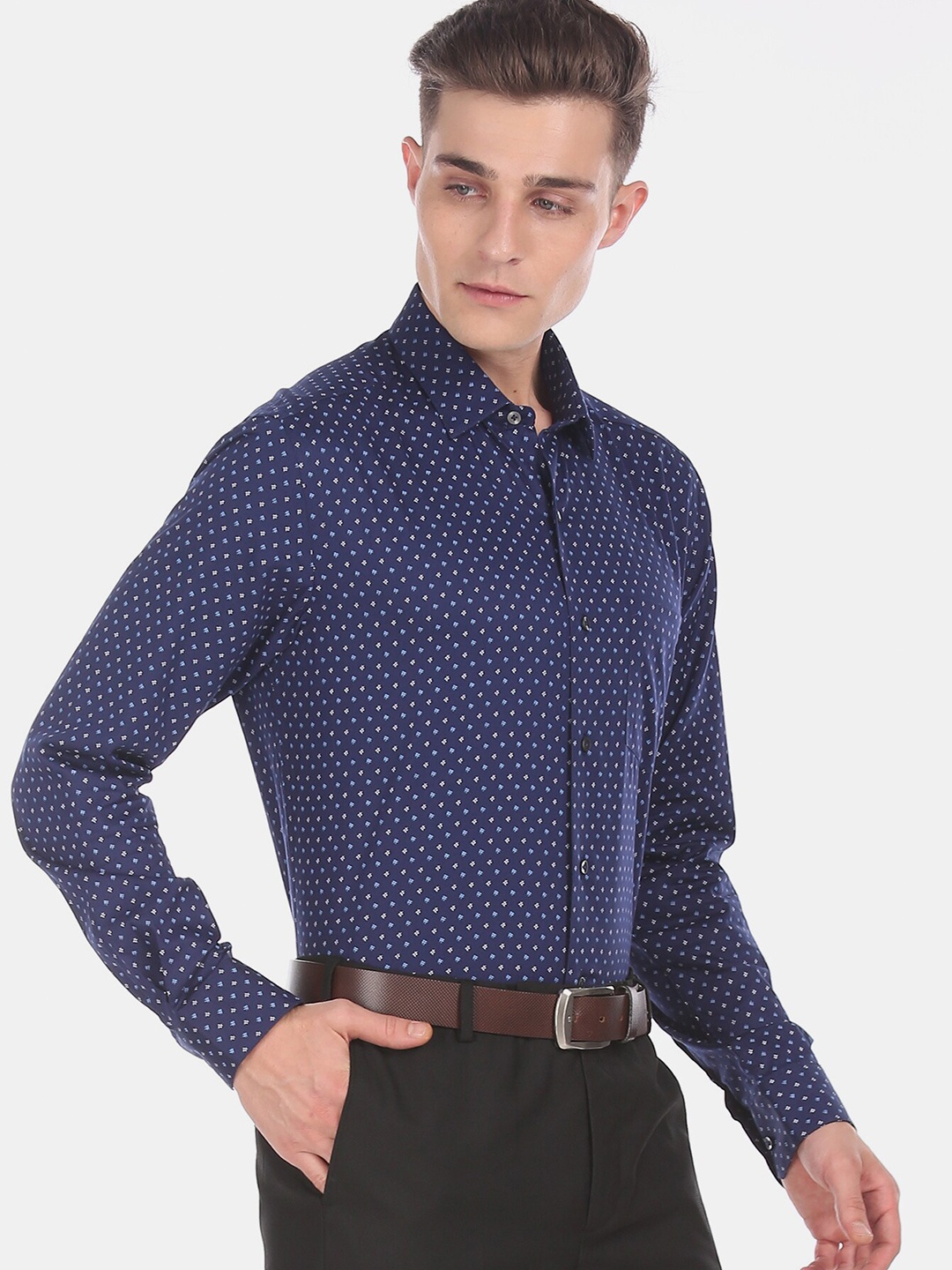 

Arrow Men Blue Slim Fit Opaque Printed Formal Shirt