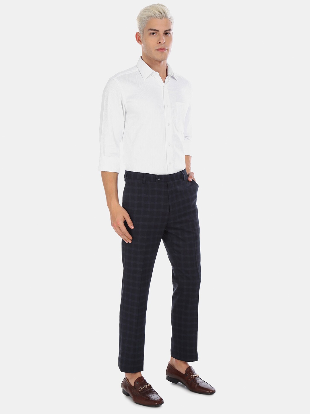 

Arrow Men White Opaque Pure Cotton Formal Shirt