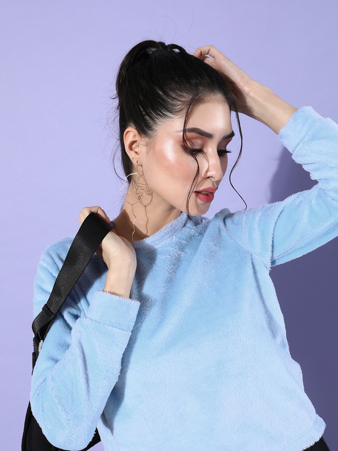 

Tokyo Talkies Women Blue Sweatshirt