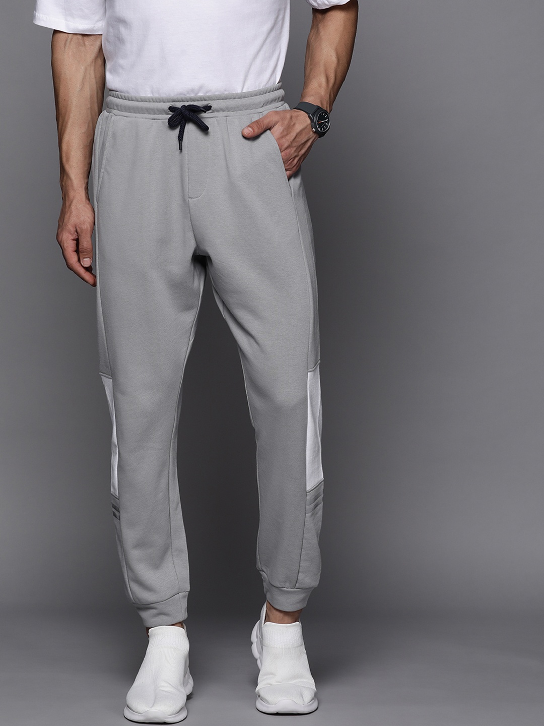 

Allen Solly Sport Men Grey Solid Joggers