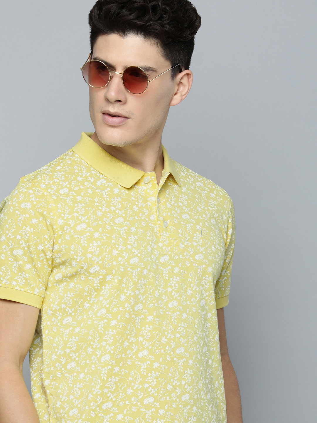 

Indian Terrain Floral Printed Polo Collar Pure Cotton T-shirt, Yellow