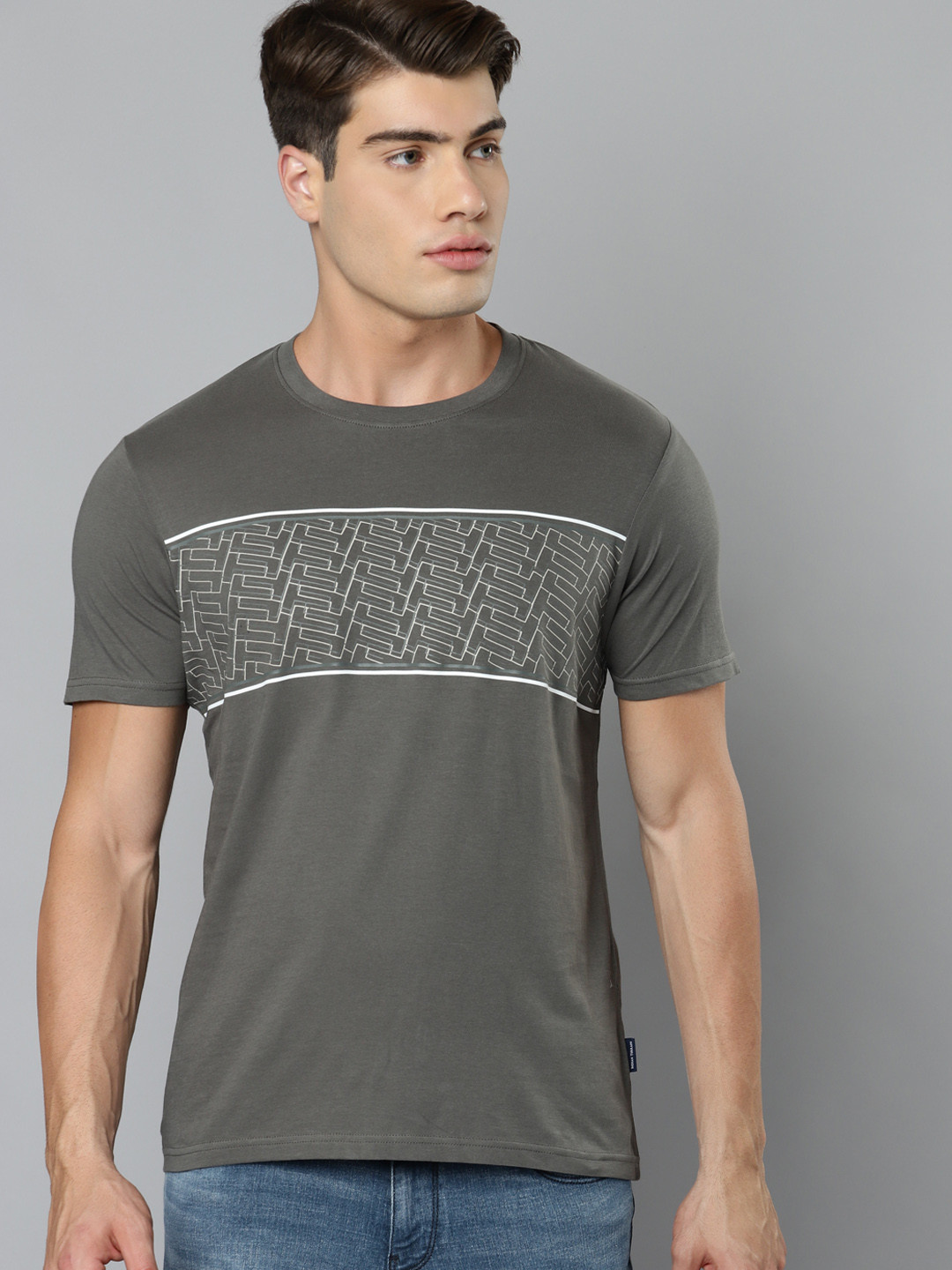 

Indian Terrain Men Charcoal Grey & White Pure Cotton Printed T-shirt