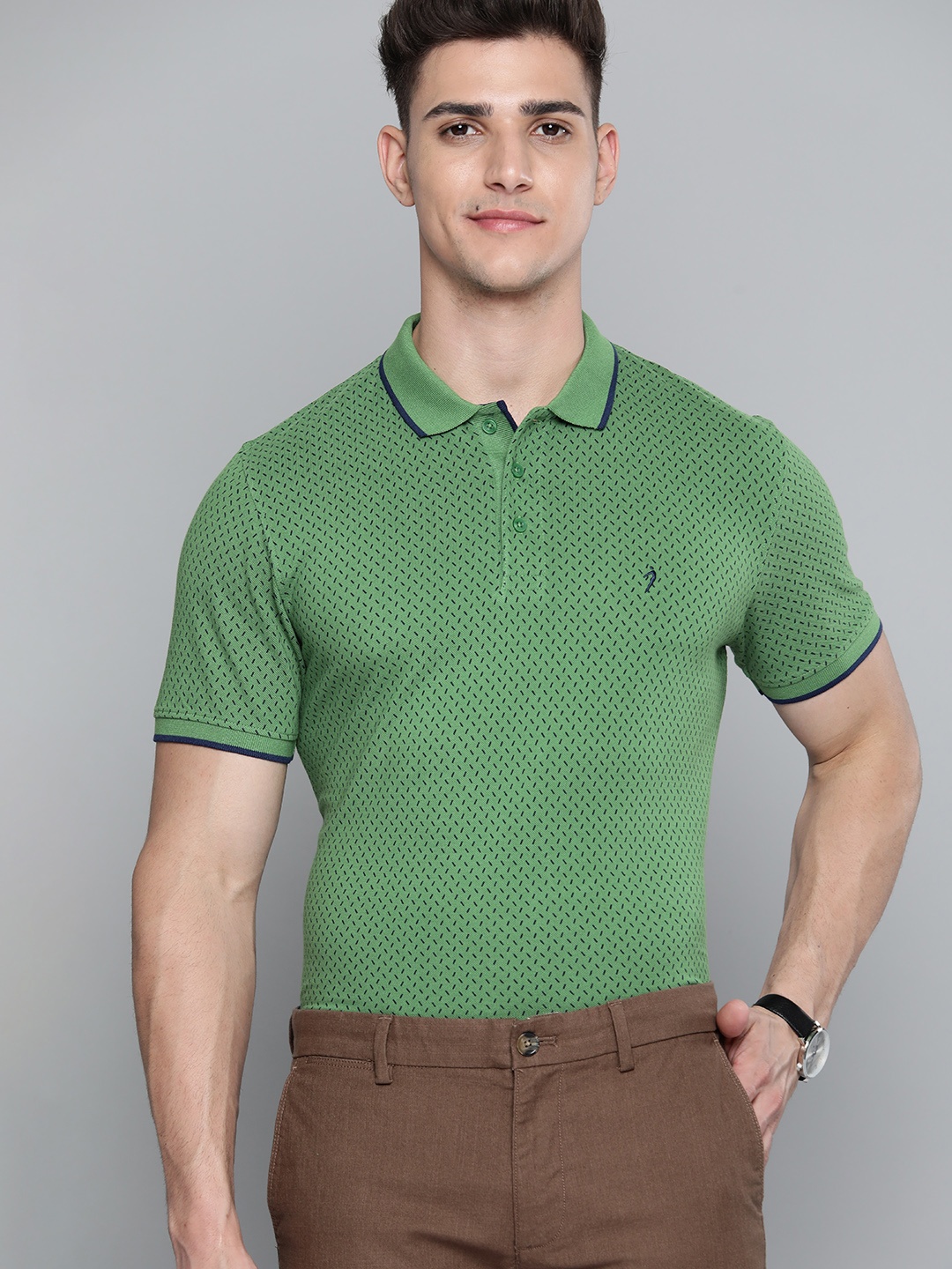 

Indian Terrain Men Green Pure Cotton Printed Polo Collar T-shirt