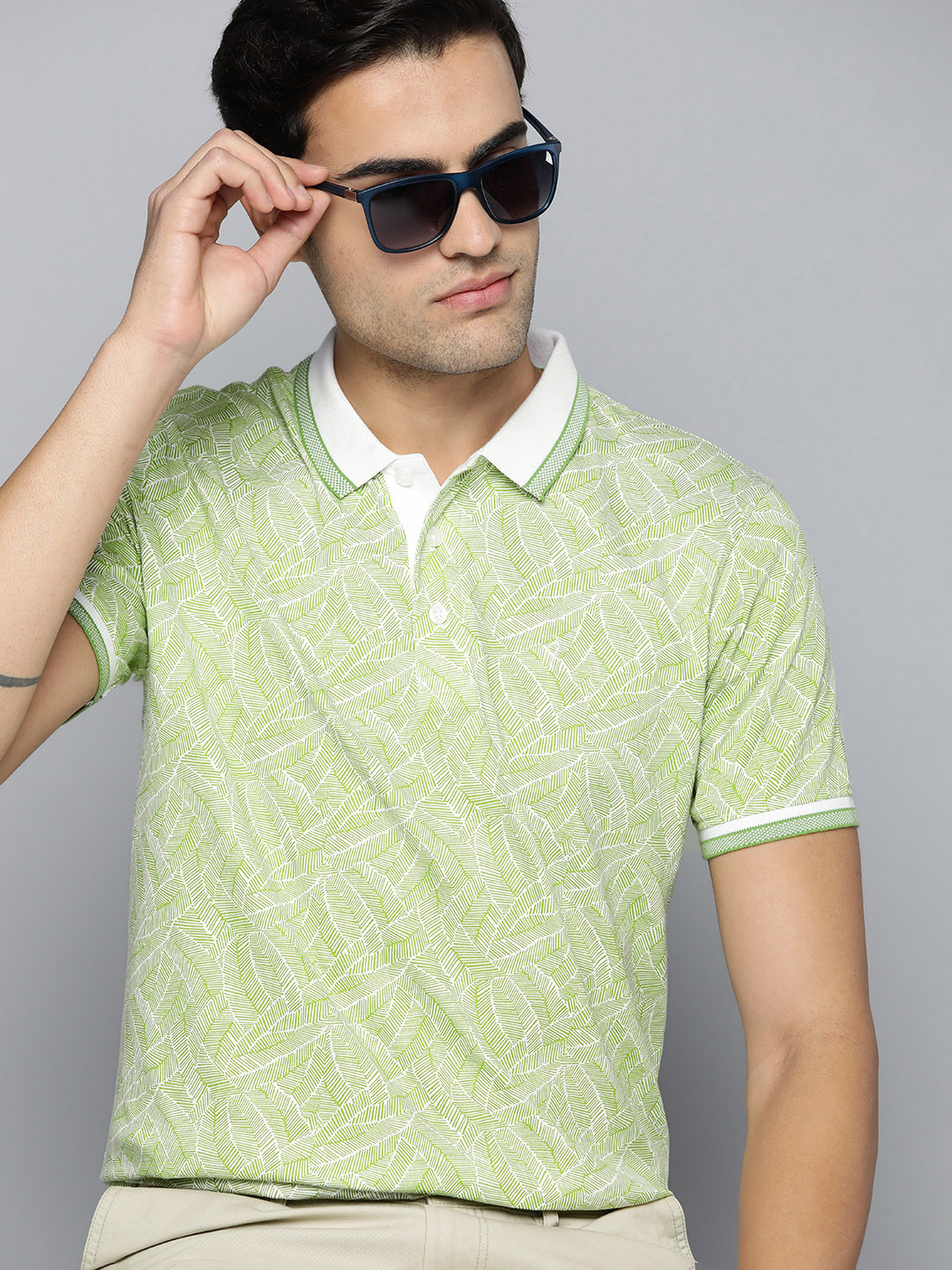 

Indian Terrain Printed Polo Collar Pure Cotton T-shirt, Green