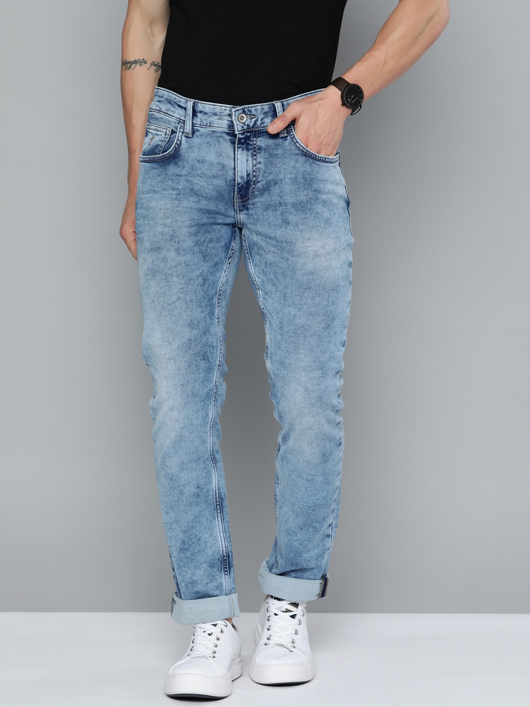 

Indian Terrain Men Tapered Fit Heavy Fade Stretchable Jeans, Blue