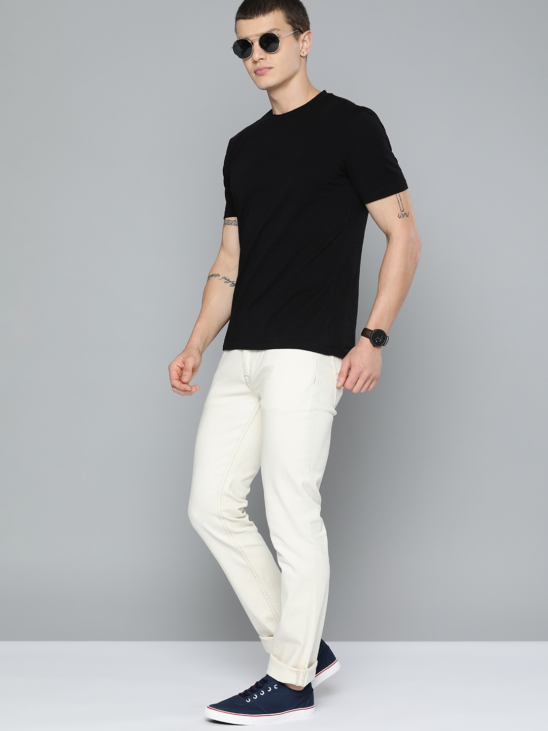 

Indian Terrain Men Tapered Fit Stretchable Jeans, Cream